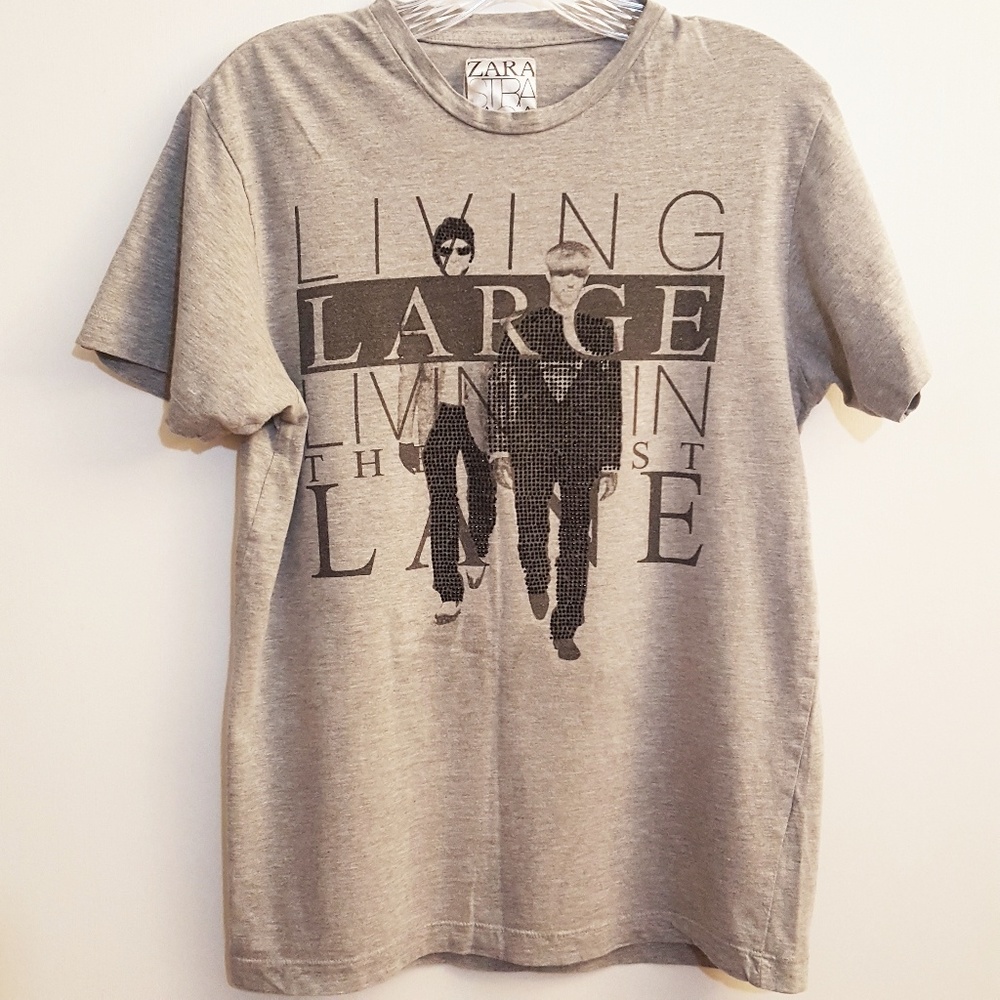 Zara Stravaganza | Living Large Tee